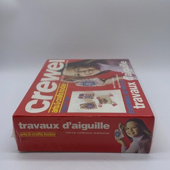 Crewel Arts  Crafts Today Craft Kit Hasbro Make Purse Pillow or Pincushion - Picture 2 of 9